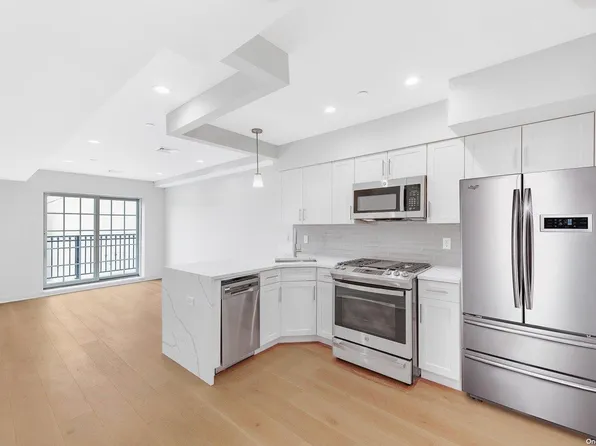 23-23 30th Road #4D, Long Island City, NY 11102