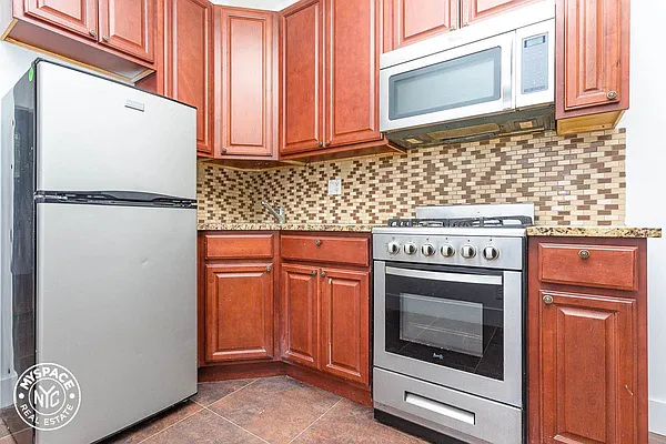 Rented by MySpaceNYC | media 37