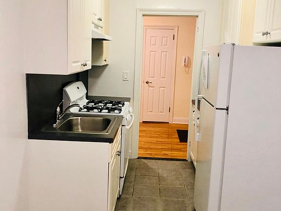 2nd image of 17290 Highland Ave #K