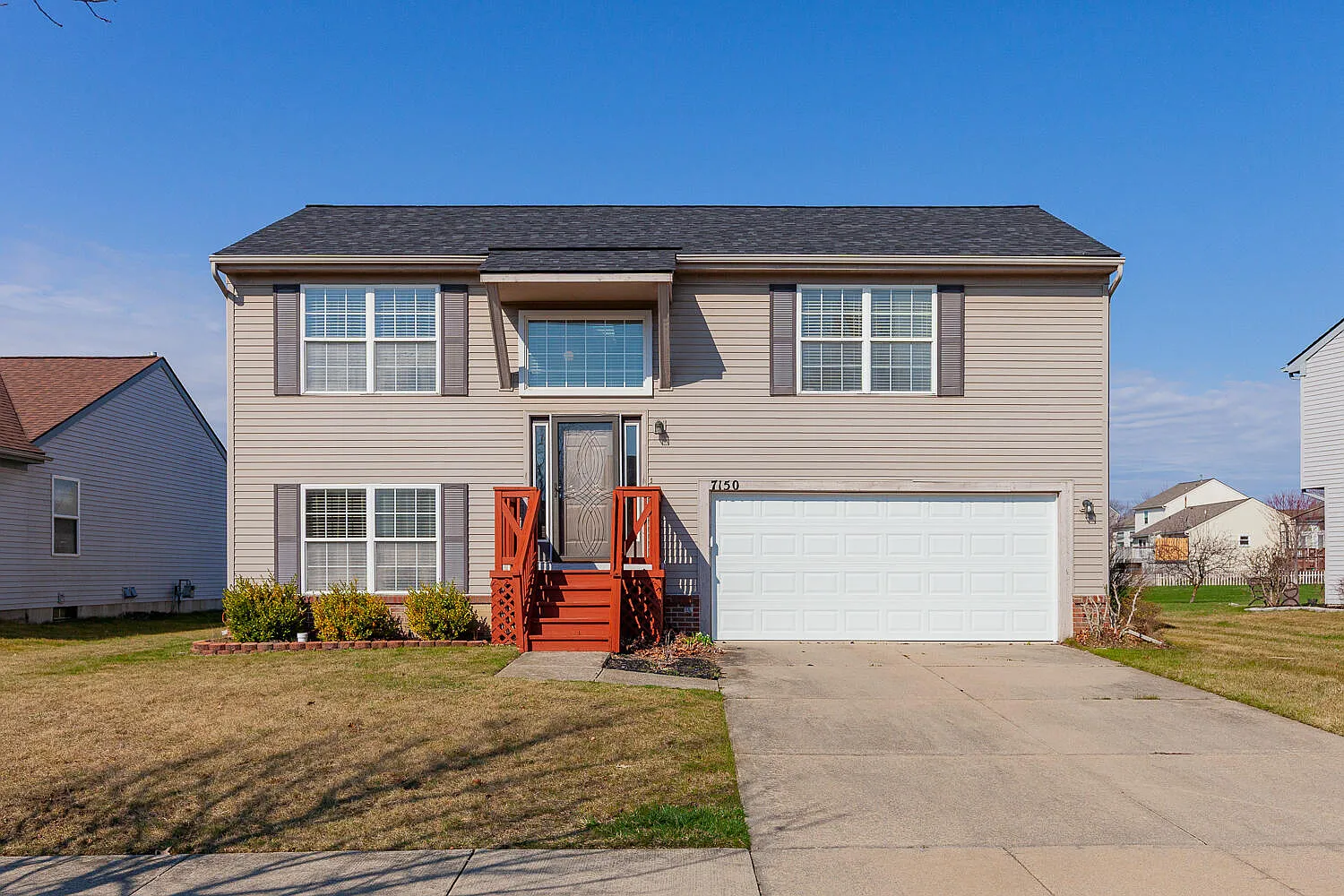 7150 Royal Troon Dr photo 1