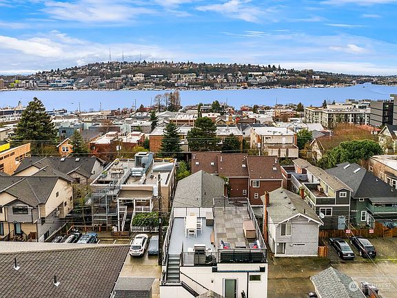 4th image of 2031 Boylston Avenue E #B