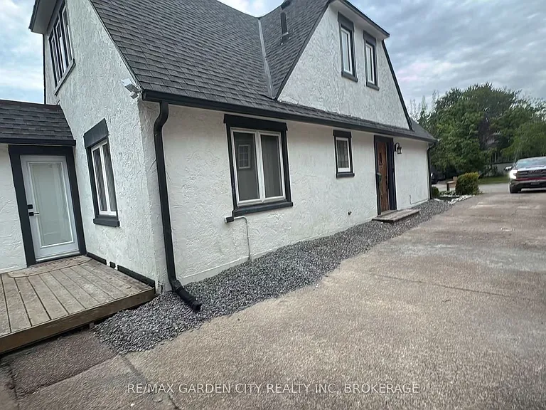56 South Dr — Photo 8