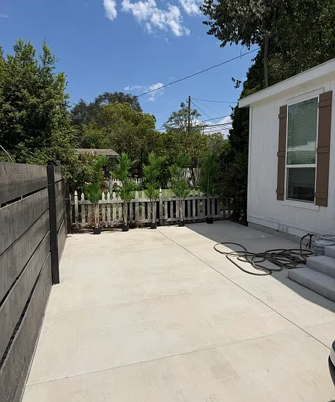 808 1/2 Forest Ave — Photo 2