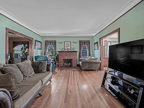 5th image of 186-34 Henley Rd