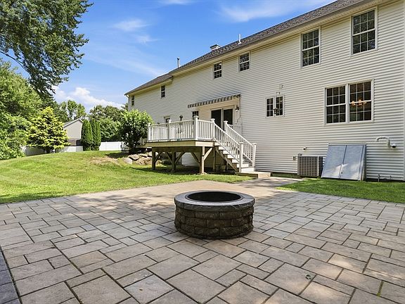 4th image of 139 Autumn Rd