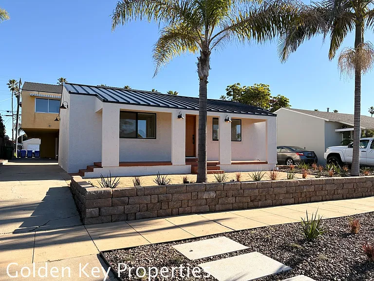 1724 Broadway St #A — Photo 12