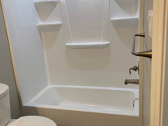 4th image of 2373 Wise St #1