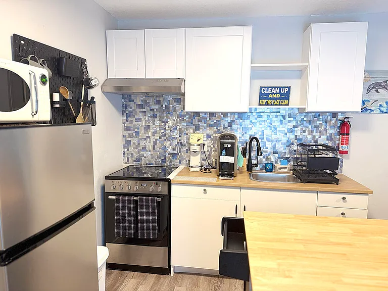 226 SW 23rd St #1-3 — Photo 13