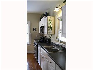 3rd image of 211 Sunrise St