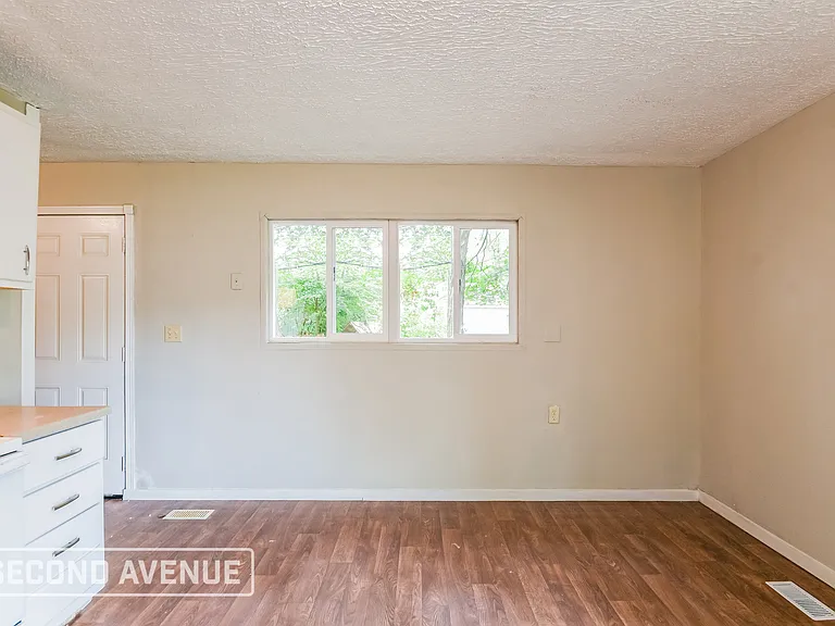 9226 E 36th Pl — Photo 8