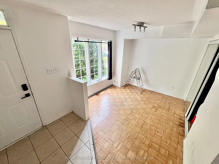 159 10th St #2 — Photo 3