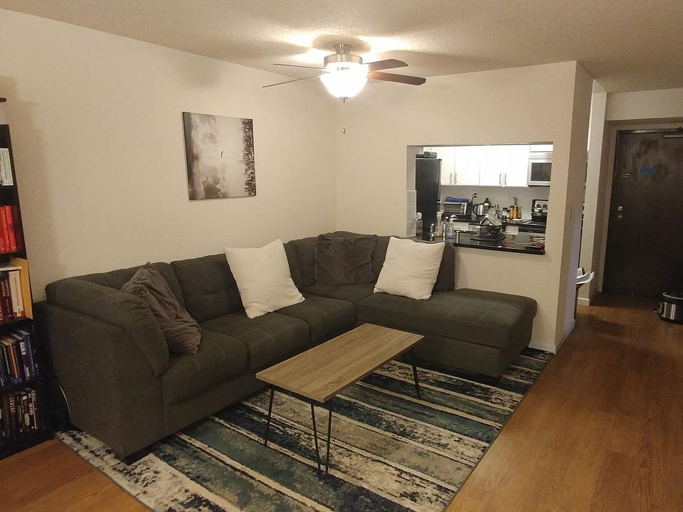 1st image of 170 Hawthorne St APT 2405
