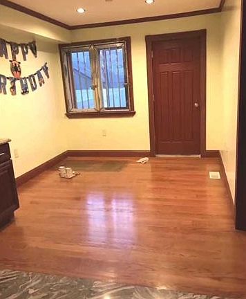 5th image of 7510 167th St Unit 1F