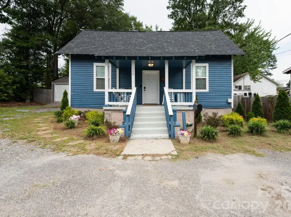 1208 Phillips Ct, Gastonia, NC 28052