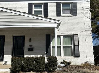 10461 Willowdale Dr, Saint Louis, MO 63146