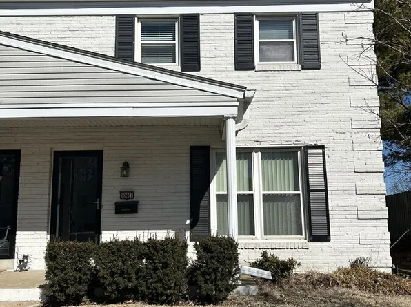 10461 Willowdale Dr, Saint Louis, MO 63146