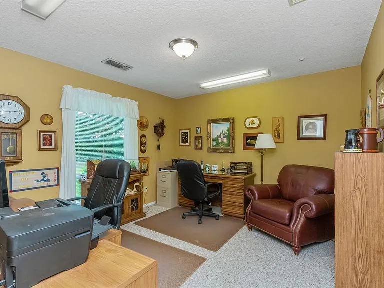 10521 N Minnewawa Ave — Photo 15