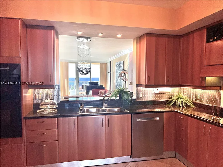 2110 N Ocean Blvd #8A — Photo 63