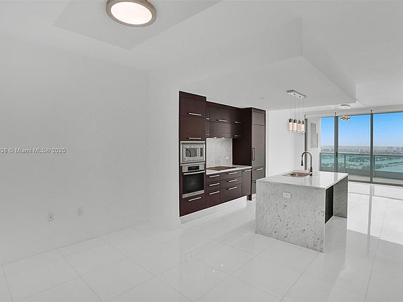 5th image of 900 Biscayne Blvd APT 4803