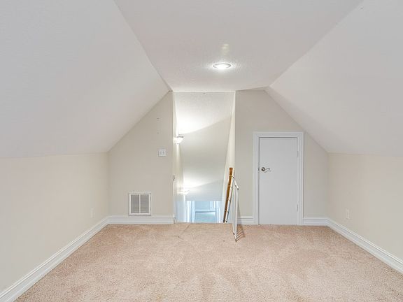 5th image of 53 Raquet Club Dr