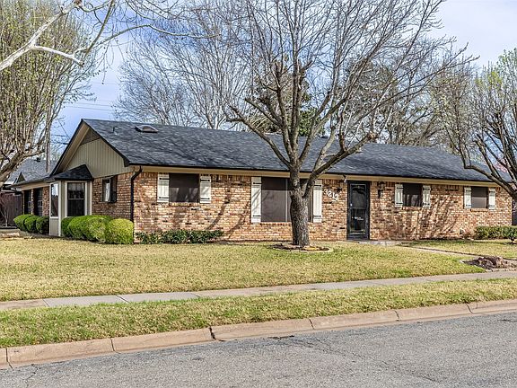 2nd image of 3217 Dauphine Dr
