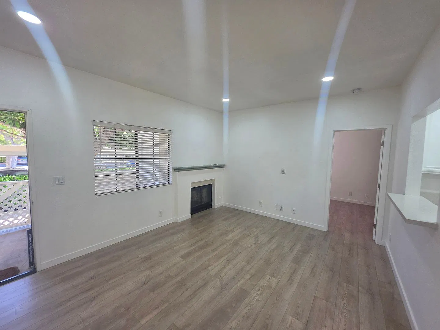 Lower: 2 Bedroom 2 Bath — Photo 4