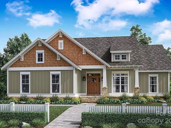 31 Ever Lastein Way, Flat Rock, NC 28731