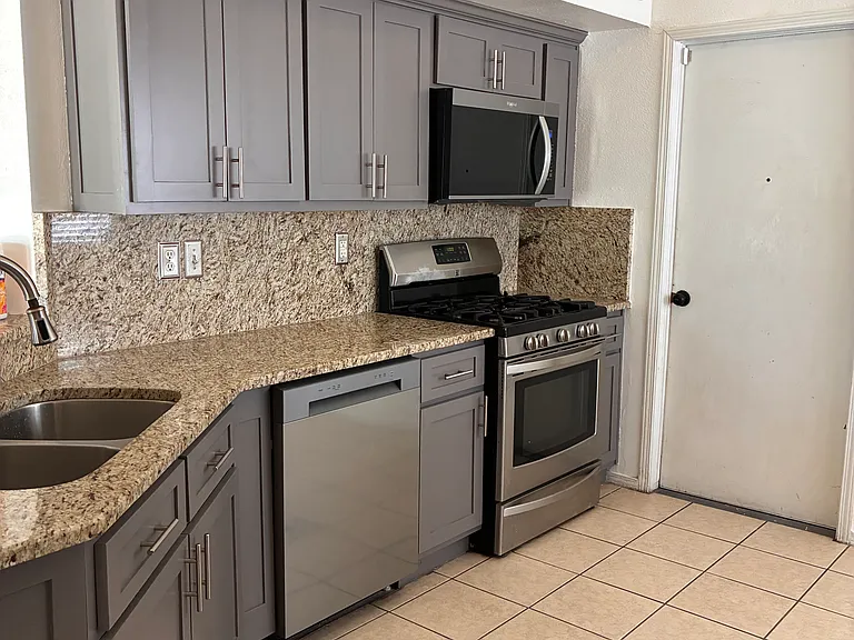 12149 Goya Ct — Photo 5