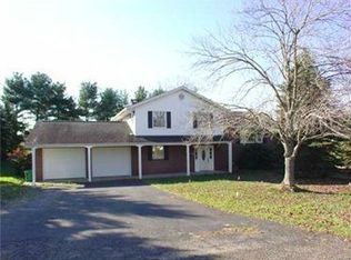 11 Liberty Cir, Fairchance, PA 15436