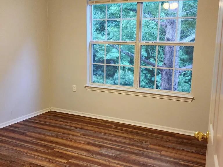 2nd Bedroom.