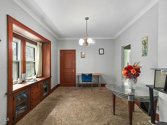 5th image of 256 Decatur St