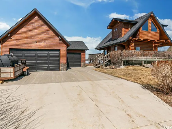 112-114 Dogwood DRIVE, Regina Beach, SK S0G 4C0