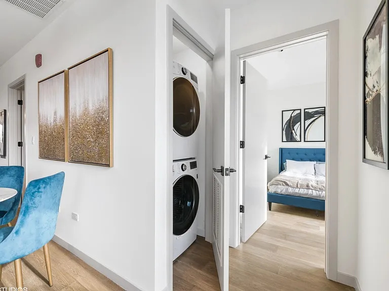 514 W Arlington Pl #801 — Photo 11