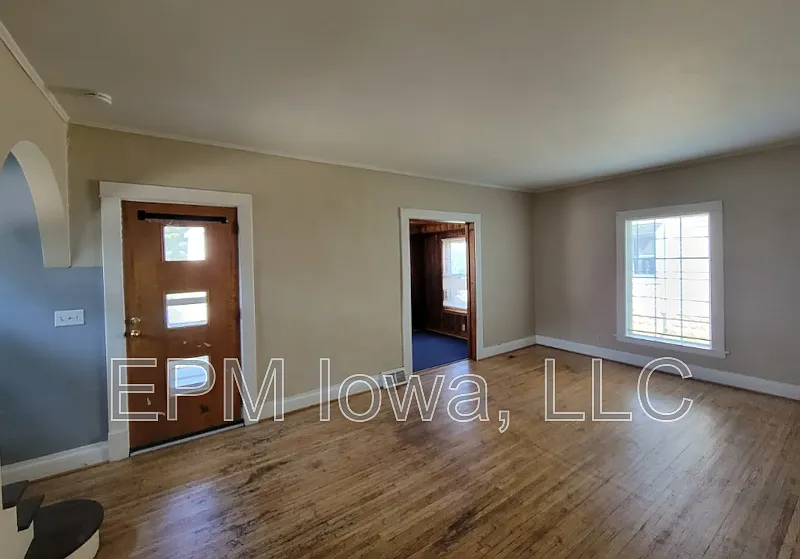 3 bed, 1.5 bath, 1266 sqft, $875 — Photo 3
