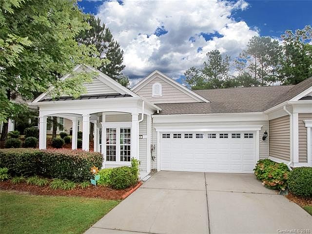 1st image of 901 Lily Magnolia Ct