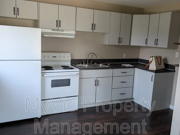 5016 51st Ave, Leduc, AB T9E 5L2