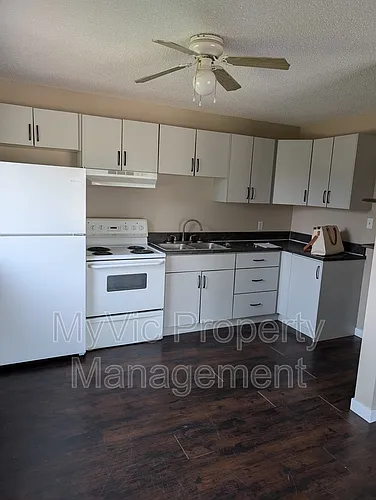 5016 51st Ave Photo 1
