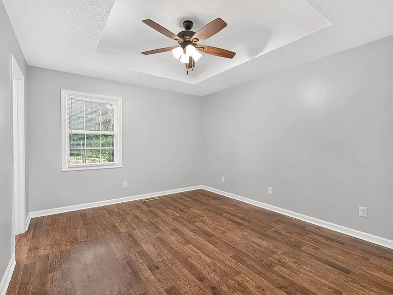 108 Roberts Dr — Photo 24