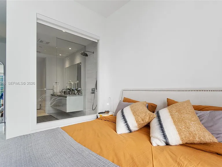 700 NE 26th Ter #1005 — Photo 31