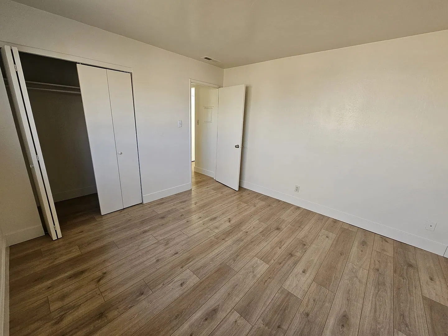 JC Investments — Photo 4