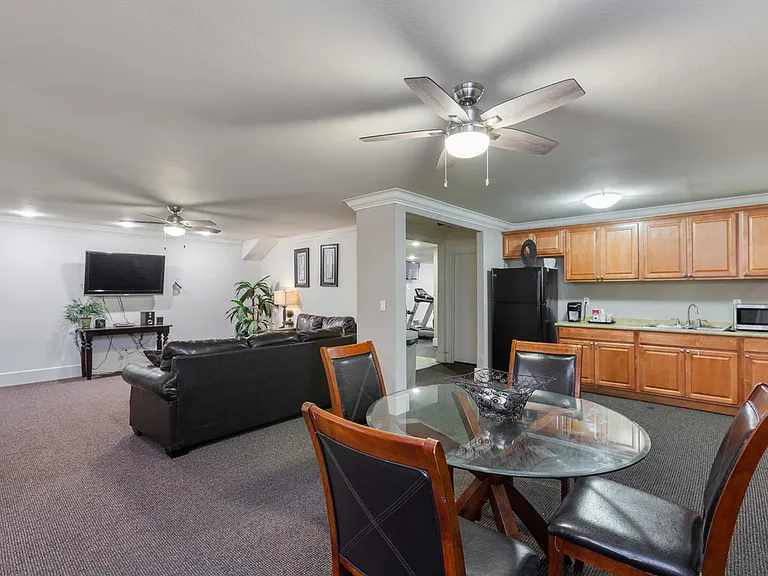 Elan Coco Palms Leasing Center