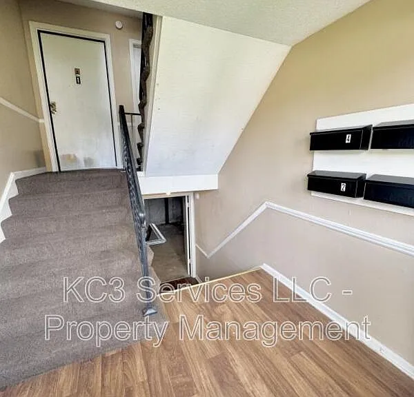 8717 Countryshire Ln — Photo 2
