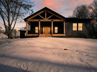 392 Stuber Rd, New Brighton, PA 15066