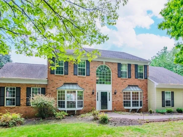 13 Anna Dr, Mount Olive Twp., NJ 07828