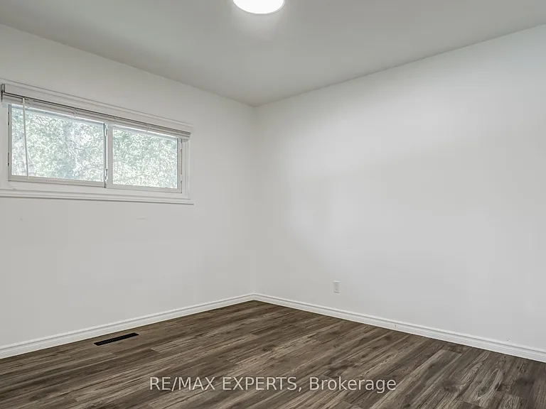 130 North St W — Photo 14