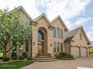 152 Erin Ct, Lemont, IL 60439