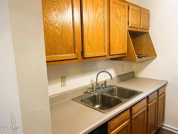5th image of 4215 N 17TH Street #3