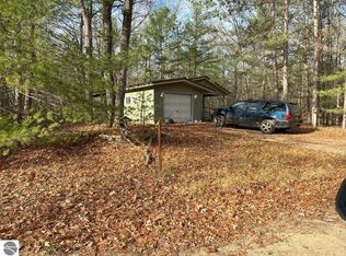 525 Darwin Ave, Kalkaska, MI 49646