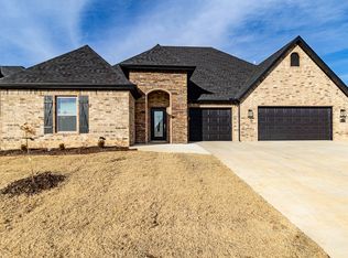 4500 SW Crossbow Cir, Bentonville, AR 72713
