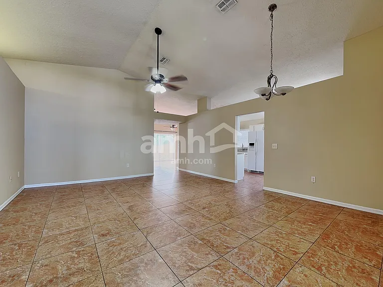 11706 Leda Ln — Photo 5